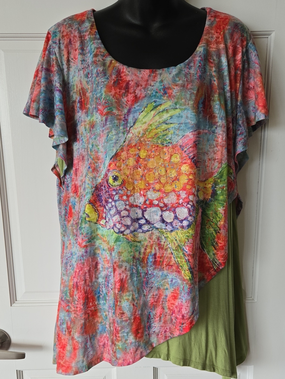 Leoma Lovegrove Colorful Fish Print Women’s Short Sleeve Top